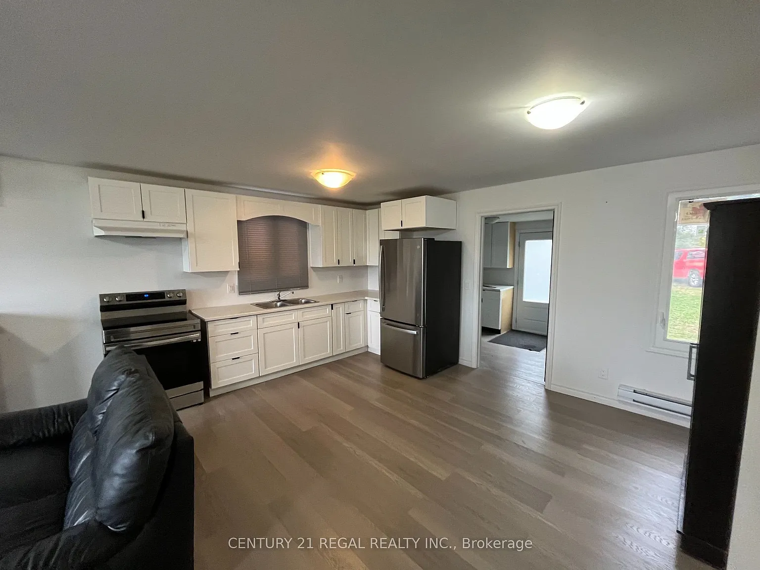 2 bed, $2,300 — Photo 4
