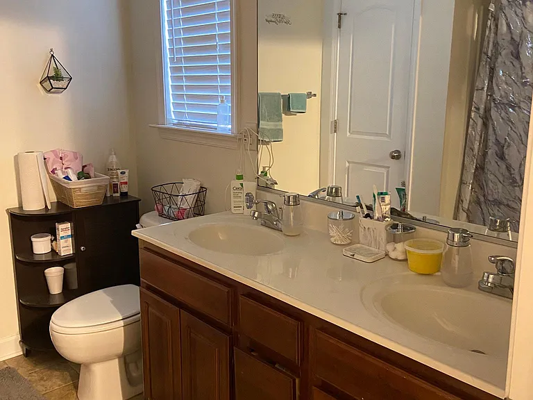 1121 Halton Ln — Photo 10