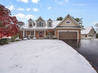 40 Thendara Ln, Rochester, NY 14617