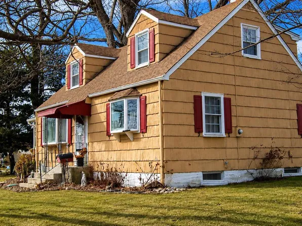 50 Kenwood Ter, Hamilton, NJ 08610