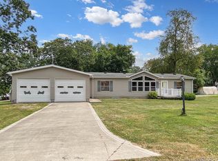 843 Boulevard Rd, Ashland, OH 44805