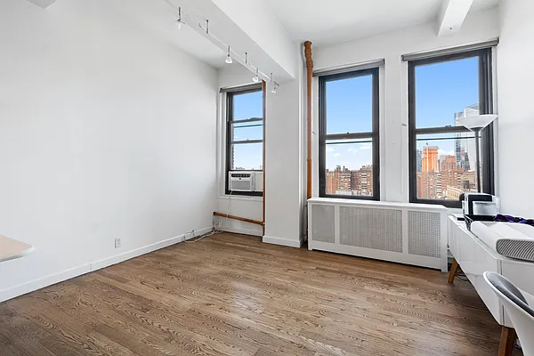 Rented by Compass | media 12