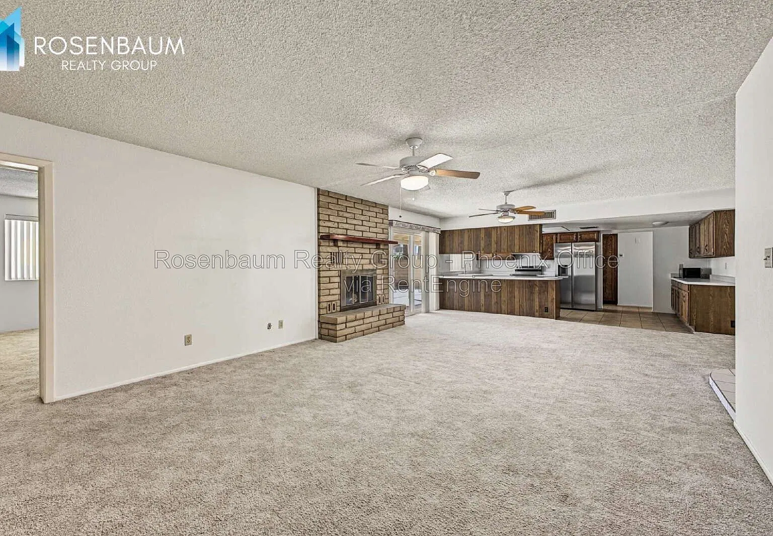 3 bed, 2.0 bath, 2012 sqft, $2,425 — Photo 4