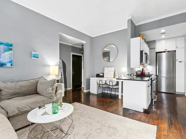 458 West 23rd Street 3A image 2 of 6