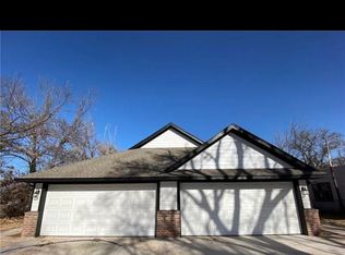 706 W London St #706, El Reno, OK 73036