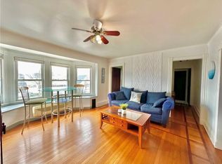 94 Main St, Westhampton Beach, NY 11978