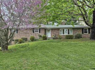230 S Franklin St, Dallastown, PA 17313