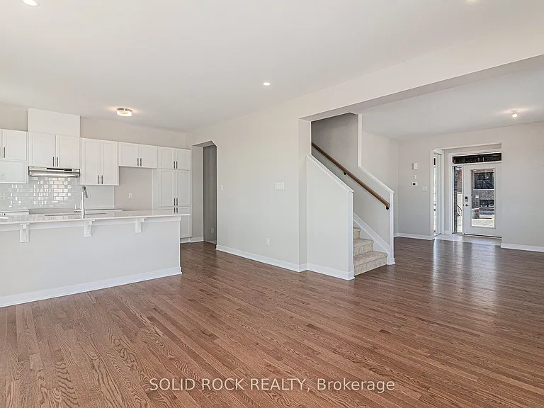 208 Beebalm Cres — Photo 6
