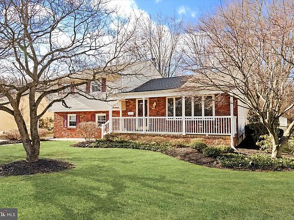 2nd image of 14 Black Pine Dr