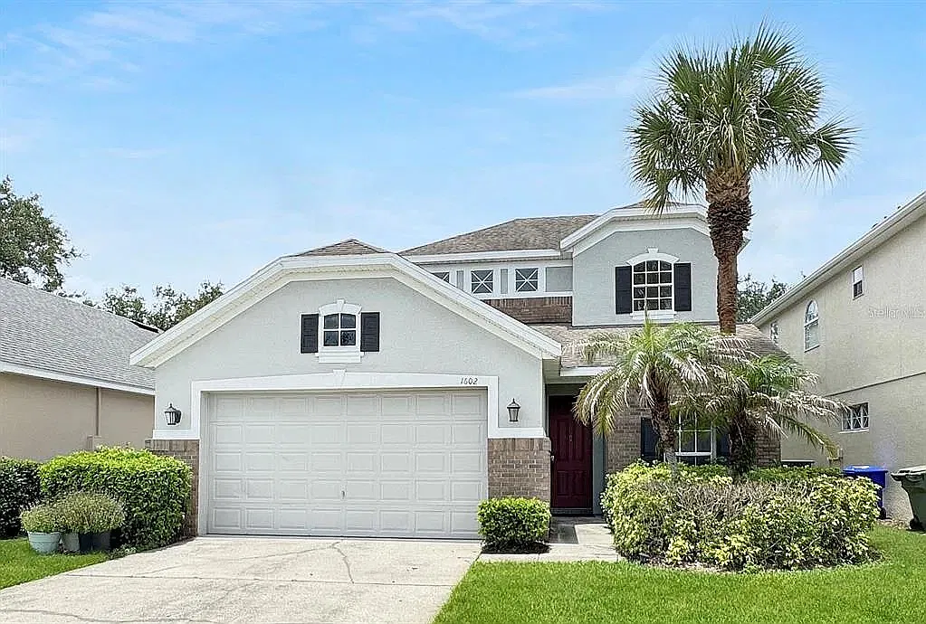 3 bed, 2005 sqft, $2,250 — Photo 1