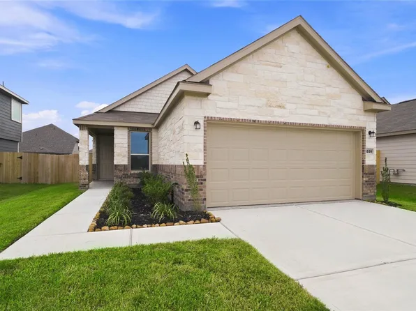 1526 Valley Creek Dr, Arcola, TX 77583