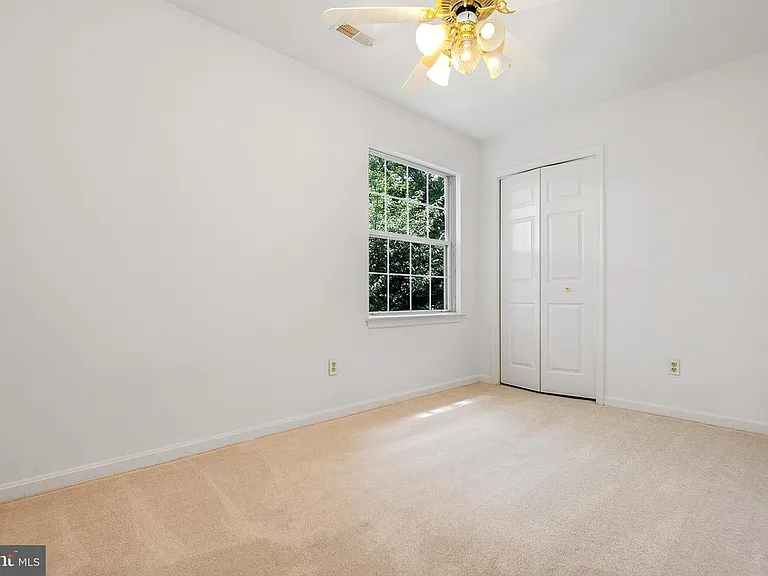 Valley View Dr — Photo 15