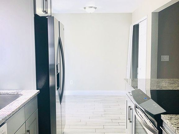 5th image of 1600 Sunside Sq #1600