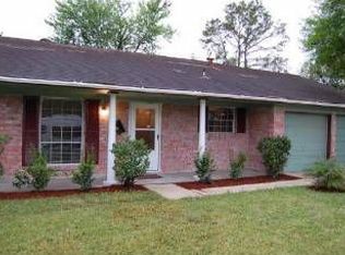 3715 Heatherbrook Dr, Houston, TX 77045