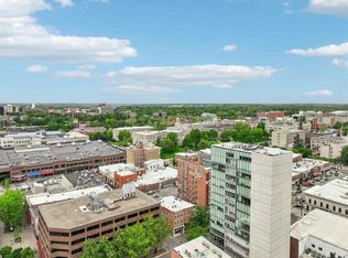 201 E Washington St Unit 1102, Iowa City, IA 52240