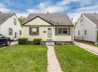 385 W Kalama Ave, Madison Heights, MI 48071