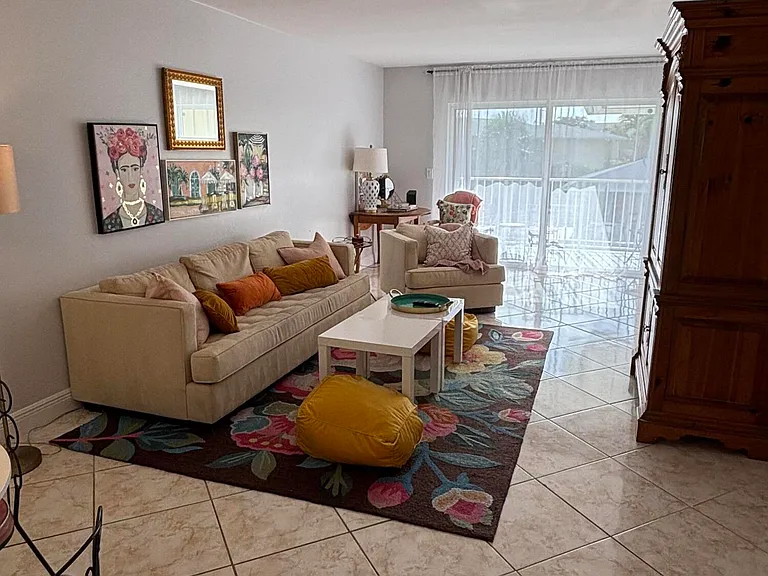 510 Prosperity Farms Rd #8B — Photo 6