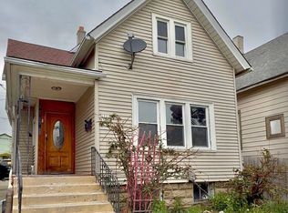 1821 S Pearl St #1, Milwaukee, WI 53204