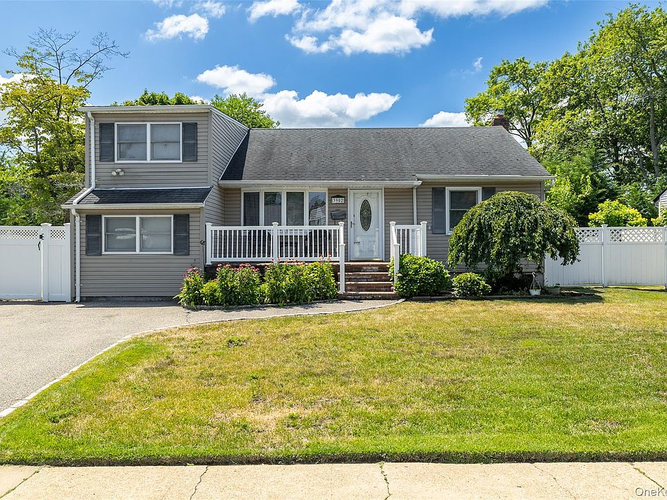 1st image of 3902 Clove Court