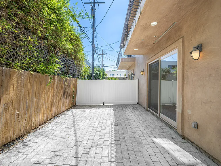 6069 Horner St #3 — Photo 28