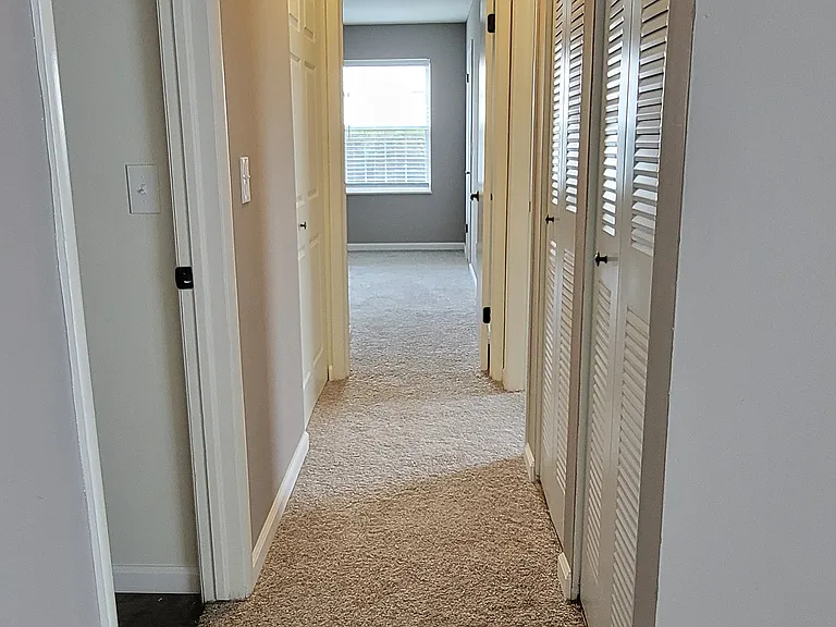 Cottonwood - Hallway