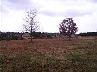 822 E Heathland Dr, Inman, SC 29349