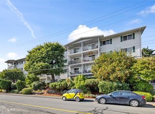 9942 Daniel St #309, North Cowichan, BC V0R 1K1