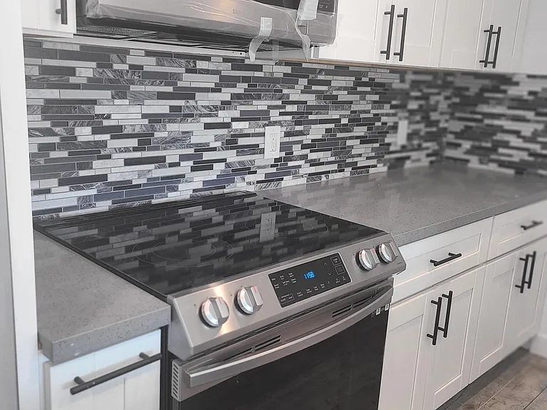668 Del Mar Ave — Photo 16