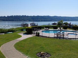 4214 W Lake Sammamish Pkwy NE APT 206, Redmond, WA 98052