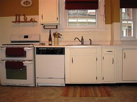 4th image of 2237 Hannaford Ave
