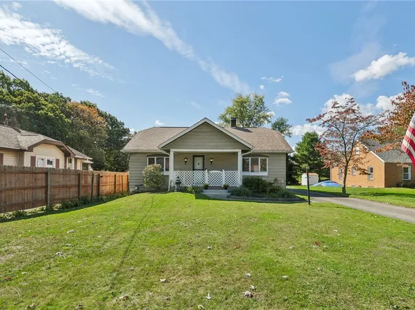 1763 Brodhead Rd, Coraopolis, PA 15108