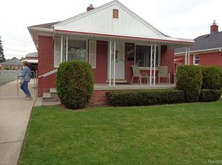 12834 Plum St, Southgate, MI 48195