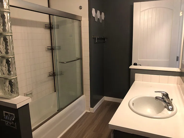 1007 NW Bryant St — Photo 11