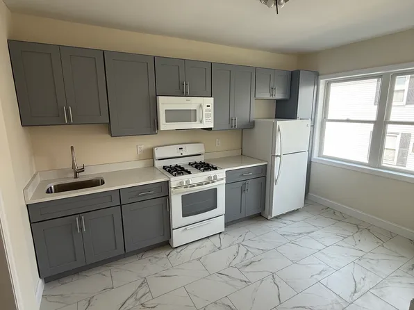 (undisclosed Address), Staten Island, NY 10305