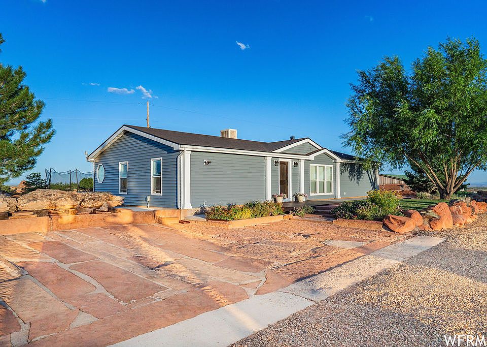 1113 S 200 E, Blanding, UT 84511 | MLS #1897666 | Zillow