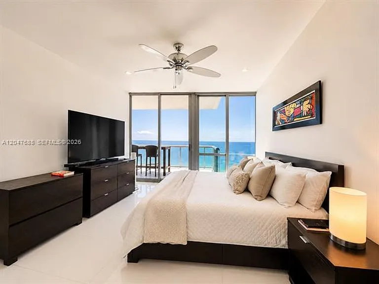 17121 Collins Ave #CU-1602 — Photo 12