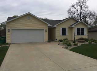 10945 Star Rd, Osceola, IN 46561