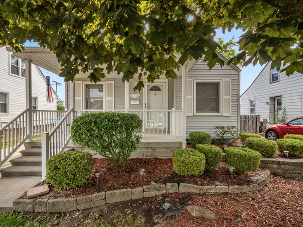 4256 Mildred St, Wayne, MI 48184
