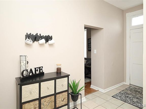 4th image of 708 Ann Ave #R