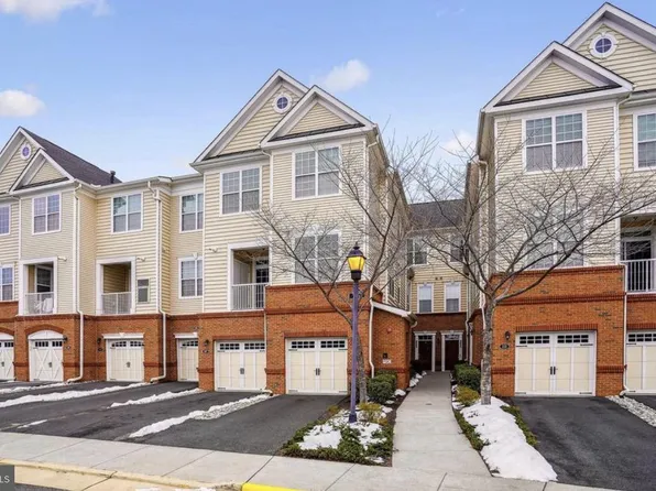 23255 Milltown Knoll Sq Unit 111, Ashburn, VA 20148