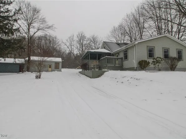 2012 Hubbard Masury Rd, Hubbard, OH 44425
