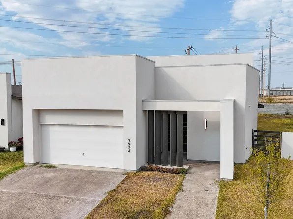 3924 Sun Valley Dr, Laredo, TX 78045