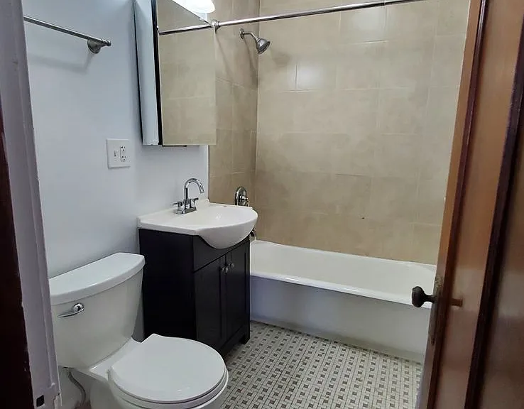 3056 W Irving Park Rd #2E — Photo 20