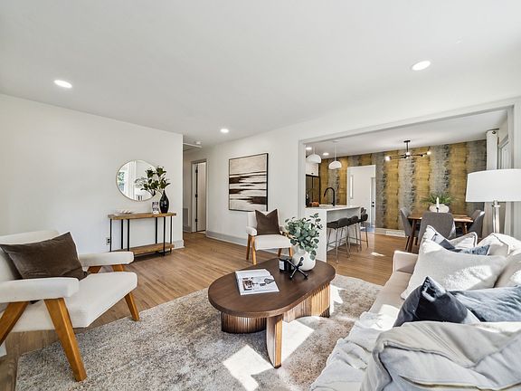 Open Concept Living/Dining