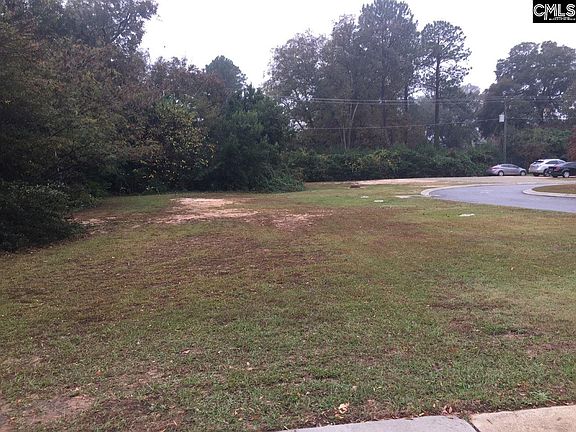 4th image of 3118 Rosewood Dr