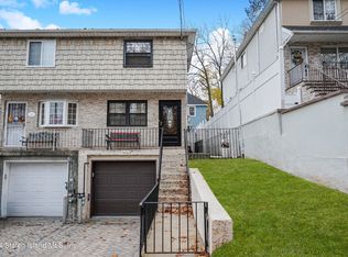 6 Altamont St, Staten Island, NY 10306