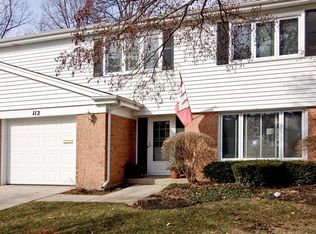 112 N Peartree Ln, Arlington Heights, IL