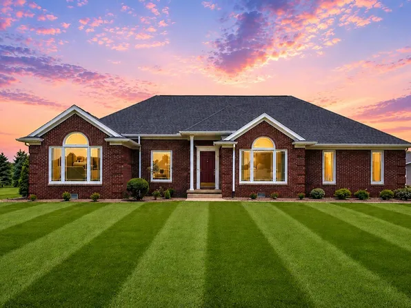 6225 Redd Rd, Lima, OH 45807