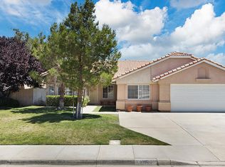 38900 Edgemont Dr, Palmdale, CA 93551