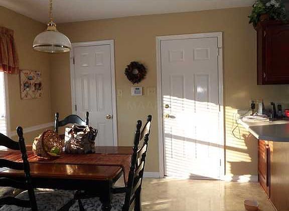 4th image of 4525 Meadow Cliff Dr